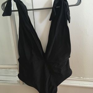 Women’s bathing suit